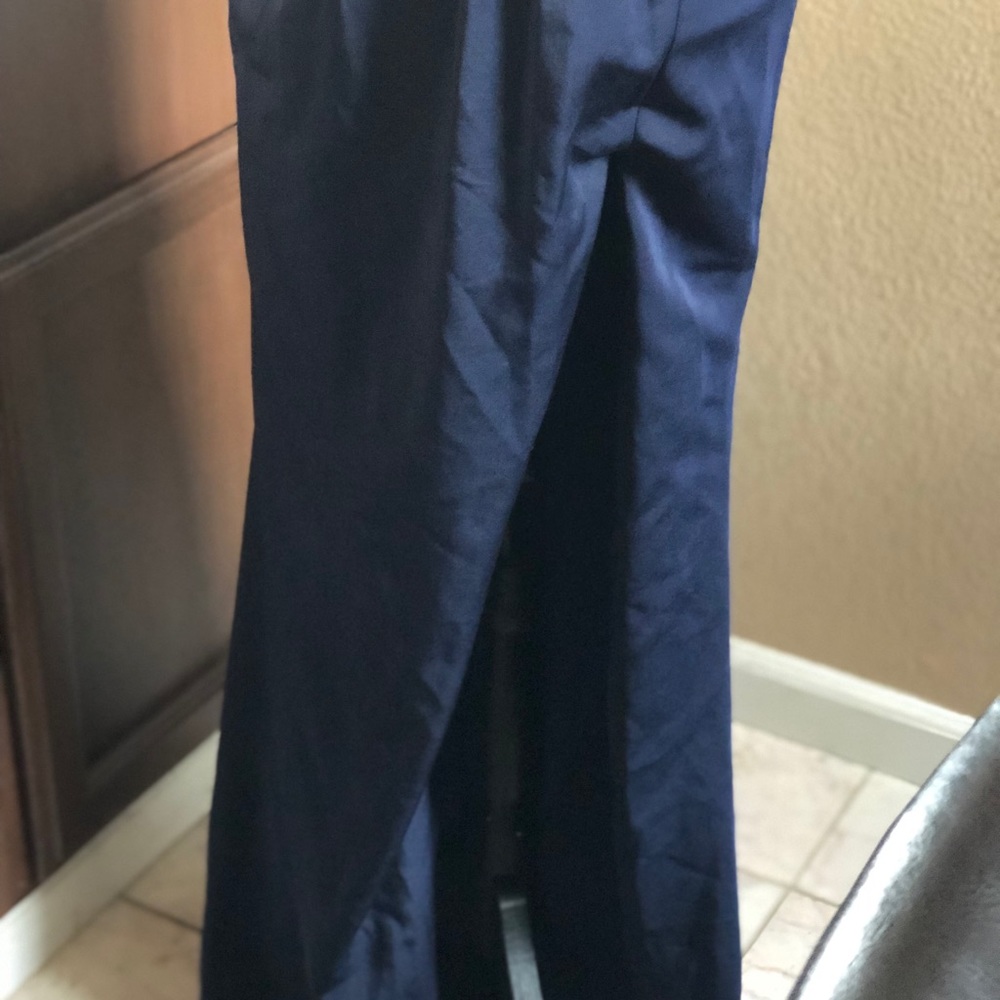 Dress - Picture 7 of 7